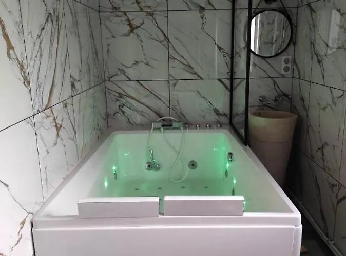 アパート L'etoile Et Le Merveilleux 2 ディジョン